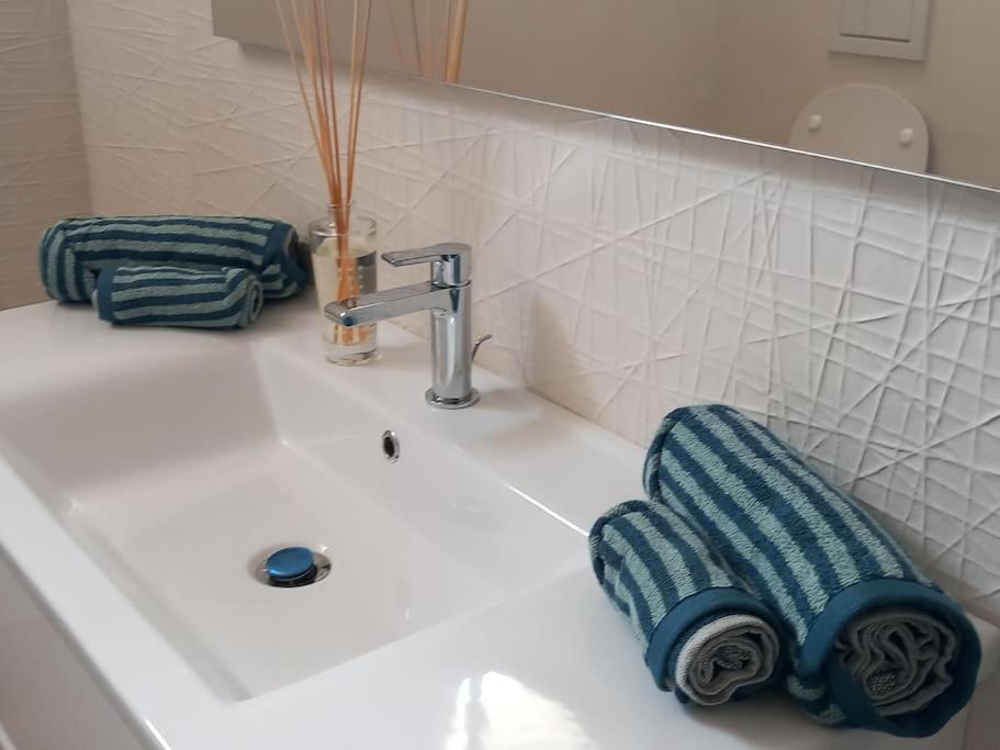 Luxury Home Near The Beach Private Parking Space アルゲーロ エクステリア 写真